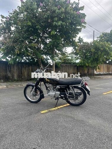 Xe máy Husky màu Đen