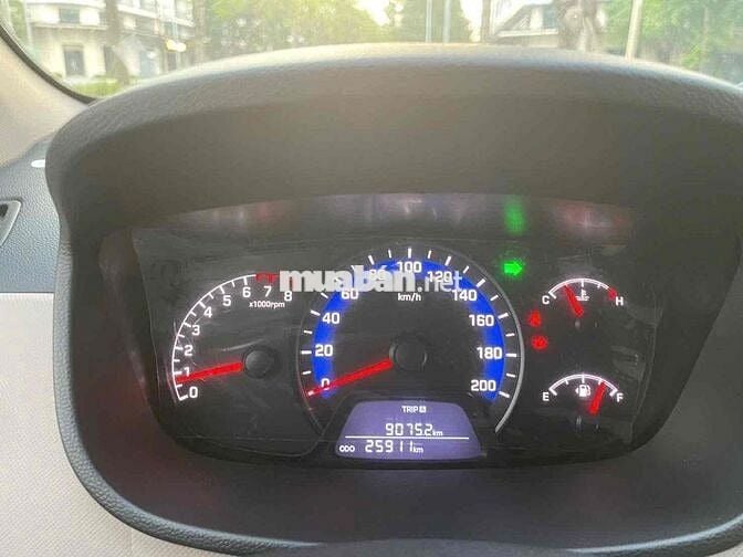 Hyundai i10 sedan 2017 số sàn bản đủ 26.000km