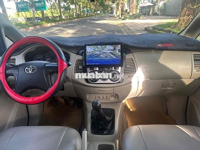 gd cần bán Toyota Innova 2015 E