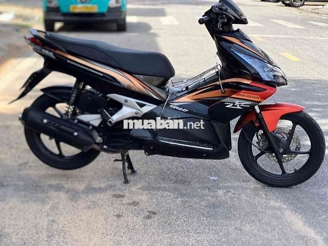 Honda Air Blade Đen cam