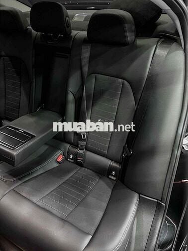 BMW 3 Series 2023 320i M Sport - 42000 km