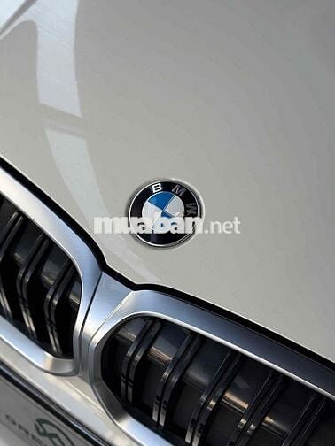 BMW 3 Series 2023 320i Sport Line