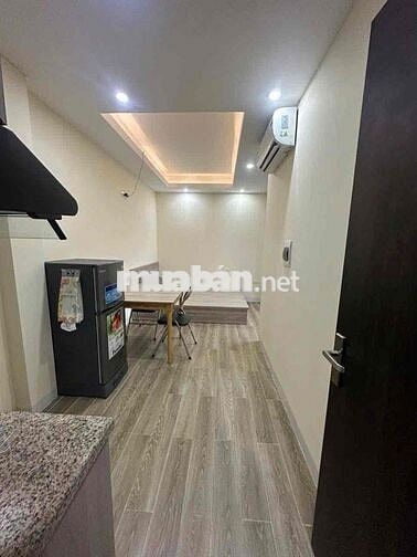 cho thuê phòng tại toà nhà cccmn lô góc thoáng mát, đạt PCCC