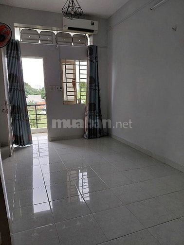 Nhà mặt tiền Vị Trí Cực Đẹp , tiện kinh doanh mua bán, sát Võ Văn Kiệt