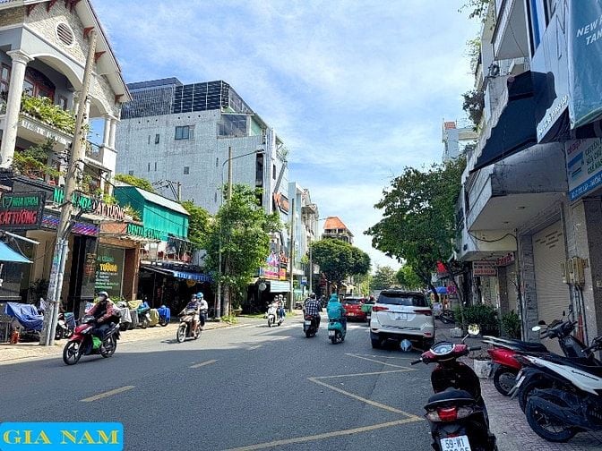 BÁN NHÀ MẶT TIỀN : 24 ĐỘC LẬP - P. TÂN THÀNH - Q. TÂN PHÚ - TPHCM