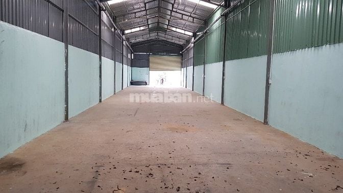 Nhà xưởng cho thuê phường thạnh lộc quận 12 dt: 400m giá 18 triêu/thán