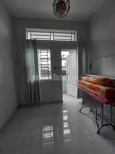 Nhà mặt tiền Vị Trí Cực Đẹp , tiện kinh doanh mua bán, sát Võ Văn Kiệt