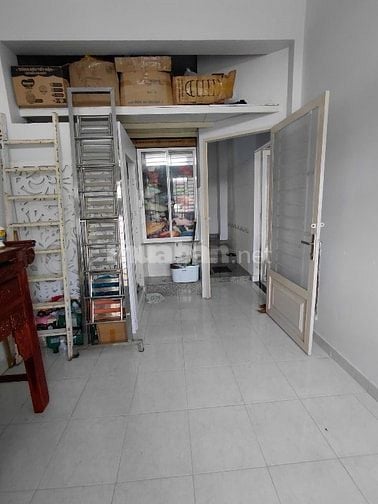 Nhà mặt tiền Vị Trí Cực Đẹp , tiện kinh doanh mua bán, sát Võ Văn Kiệt