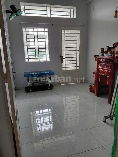 Nhà mặt tiền Vị Trí Cực Đẹp , tiện kinh doanh mua bán, sát Võ Văn Kiệt