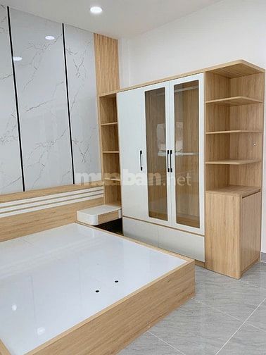 Bán gấp nhà 2 tầng 4m x 15m. Hẻm 5m ô tô vào nhà Nguyễn Văn Qúa.5 TỶ 3