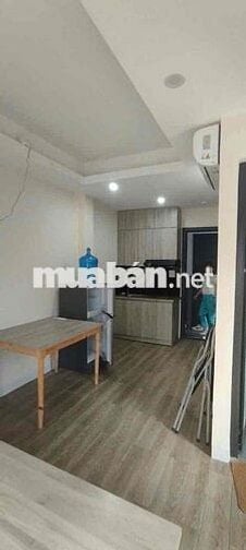 cho thuê phòng tại toà nhà cccmn lô góc thoáng mát, đạt PCCC