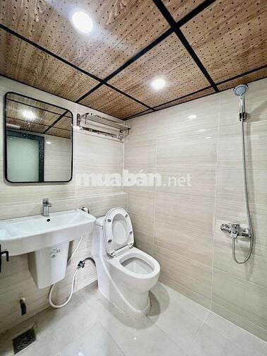 Bán nhà 10PN, 11WC, Bùi Minh Trực, Q.8, HCM, giá ưu đãi 11 tỷ