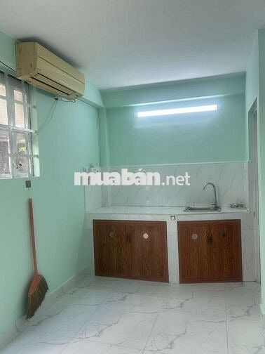 CHO THUÊ PHÒNG 4X5 MỚI TINH MẶT TIỀN ĐƯONG SỐ 16 KẾ CHỢ TÂN MỸ