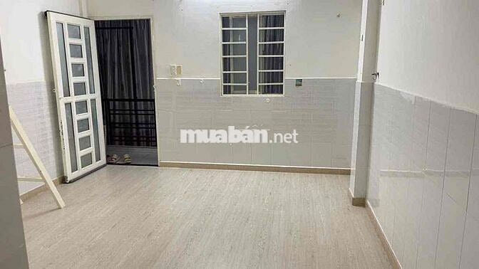 cho thuê phòng trọ ngay luỹ bán bích -hoà bình . giờ giấc tự do. kg ch