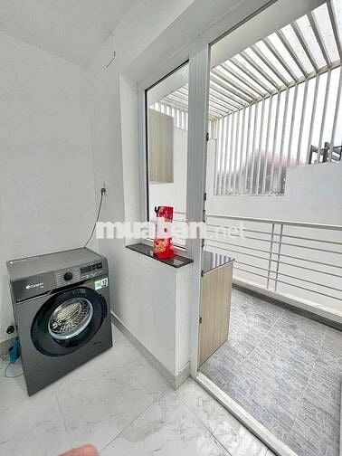 PENHOUSE 1 PHÒNG NGỦ BAN CÔNG CỰC THOÁNG