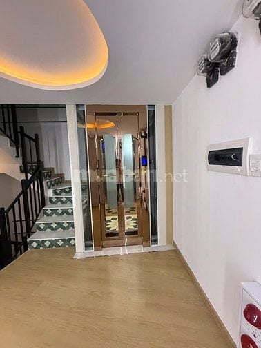 Bán CHDV ĐH Văn Lang - Nguyễn Thái Sơn, Gò Vấp: 4( NH: 5,5m) x 15,3m.