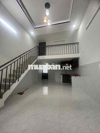 nhà 2căn 1 sổ hẻm 4m đúc lửng 2 pn 2 tolet. 1 phòng thờ