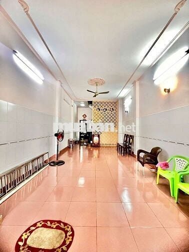 Nhà cho thuê khu Tên lửa Dt 4x20. Xây 3,5 tấm làm văn phòng cty 21 tr