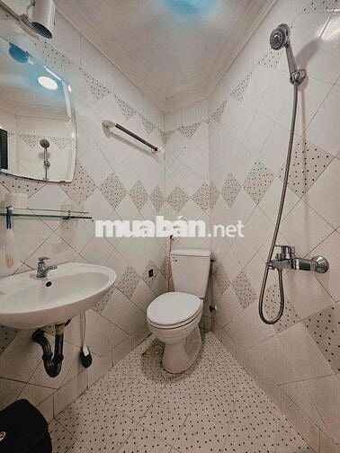 Phòng Cho Thuê Hẻm xe hơi ở Điện Biên Phủ Q3 Gần Ngã 7 Lý Thái Tổ