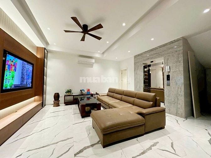 Bán nhà Triệu Việt Vương, 6 tầng, thang máy, ngõ nông, sát phố