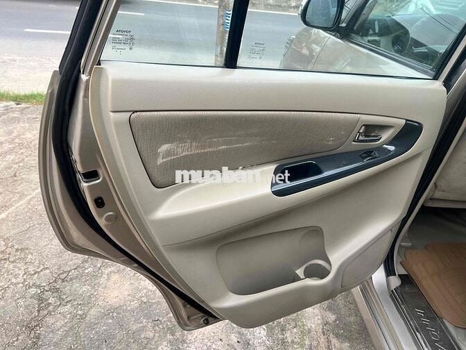 Toyota Innova 2016 2.0E Trả giá thả ga