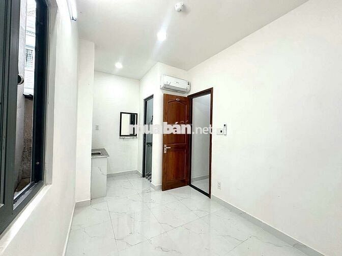 [Đúng giá - Đúng phòng] - Trọ ban công - Gần vòng xoay Lê Đại Hành Q10