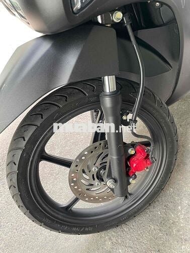 Cần bán xe vision 2023 bánh lớn