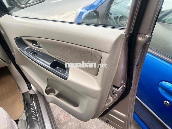 Toyota Innova 2016 2.0E Trả giá thả ga