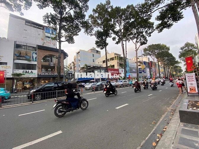 Mặt tiền đường 3/2 Quận 10, Trệt 2 Lầu, Giá 40tr