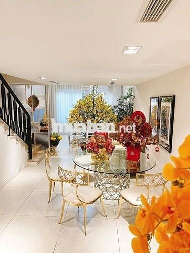 Cho Thuê Nguyên Căn Nhà Đẹp 90m2 Hẻm Nhựa Sang Trọng Sư Vạn Hạnh Q.10