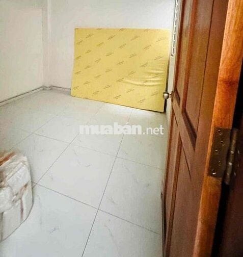 nhà trệt 2 lầu 4pn 3wc sân thượng, hẻm 151 Liên Khu 4 5. BHH B