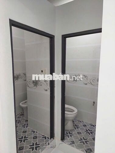 Cần bán căn hộ Phú Thọ, ngay mặt tiền Nguyễn Thị Nhỏ