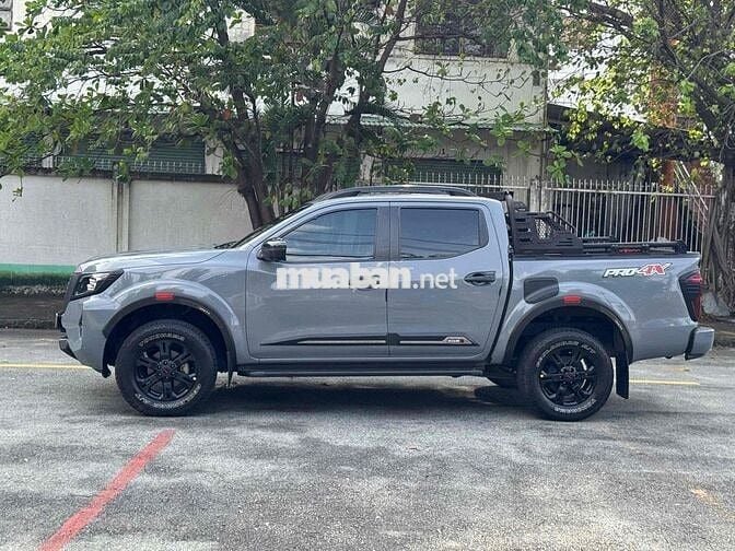 Nissan Navara 2023 Pro-4X 2.3 AT 4WD - 29000 km