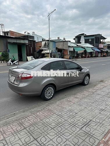 Ford Fiesta 2013 1.6 AT xe cực mới rin 100%