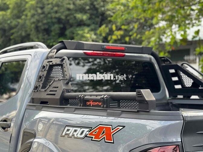 Nissan Navara 2023 Pro-4X 2.3 AT 4WD - 29000 km