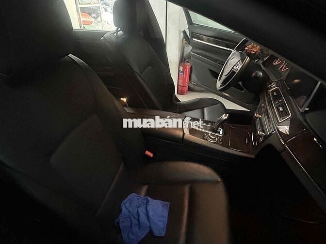 BMW 7 Series 2011 730Li - 57940 km