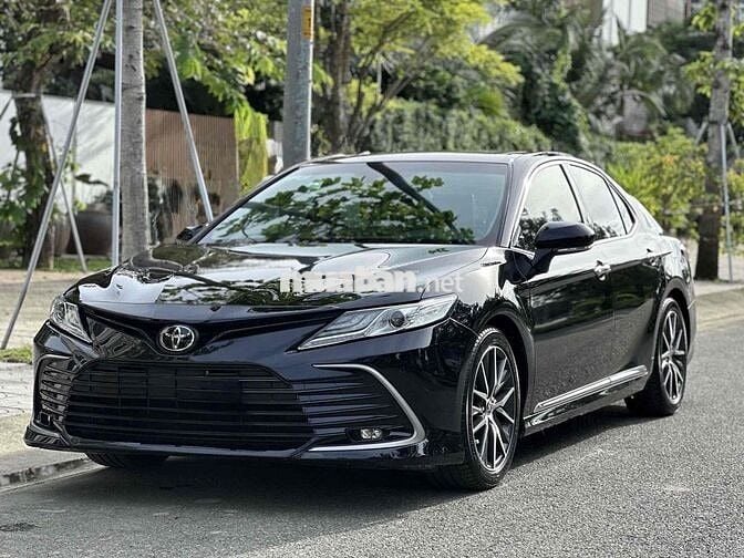 Lướt Toyota Camry 2022 2.0 G - 47000 km