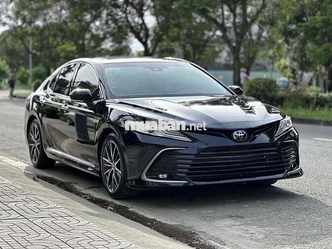 Lướt Toyota Camry 2022 2.0 G - 47000 km