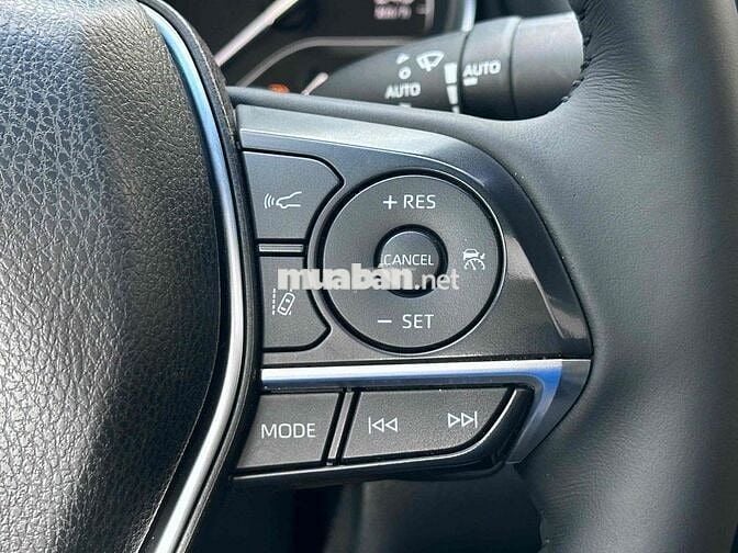 Lướt Toyota Camry 2022 2.0 G - 47000 km