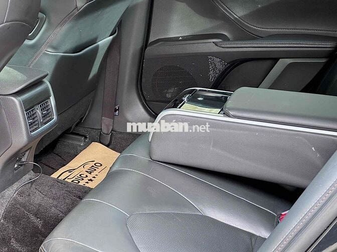 Lướt Toyota Camry 2022 2.0 G - 47000 km