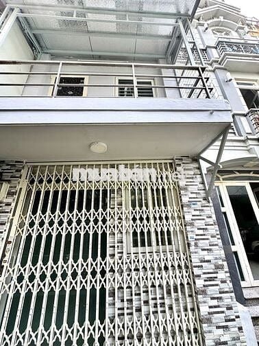 ĐINH TIÊN HOÀNG-P1 BÌNH THẠNH-GIÁP Q1- 3TẦNG-2PN-SÁT MẶT TIỀN- CHỈ2TY7