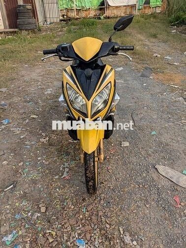 Yamaha màu Vàng đen