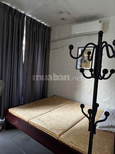 Cho thuê căn hộ tập thể Bộ Thủy sản ngõ 20 Nguyễn Công Hoan 