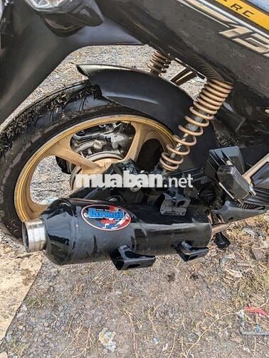 Yamaha màu Vàng đen