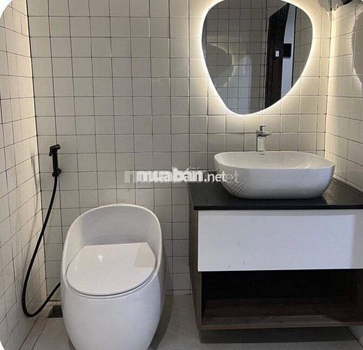 Cho thuê nhà, Phố Nguyễn Thị Định, THANG MÁY, PCCC, 95m2x 5T *32 Tr