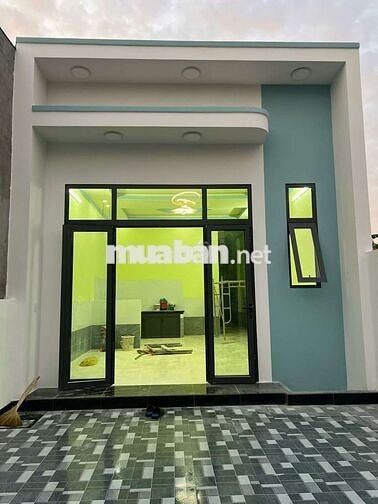 Chủ gửi bán nhà kp4 phường Tân Định 100m gun thổ cư.