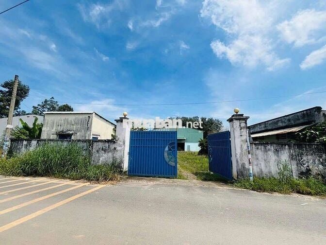 Bán 2444m2 đất-400 thổ có nhà xưởng 1000m2 - 2mặt tiền đường container