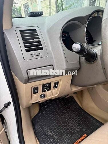 Toyota Fortuner trd 2 cầu 2011 2.7V - 43000 km