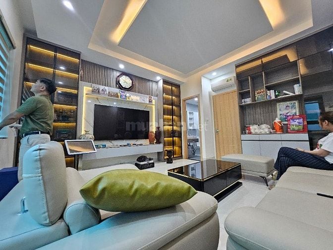 Bán nhà Ngõ 106 Hoàng Quốc Việt. Ngõ thông Ôtô tránh 65m2 x 5T, Mt 5m