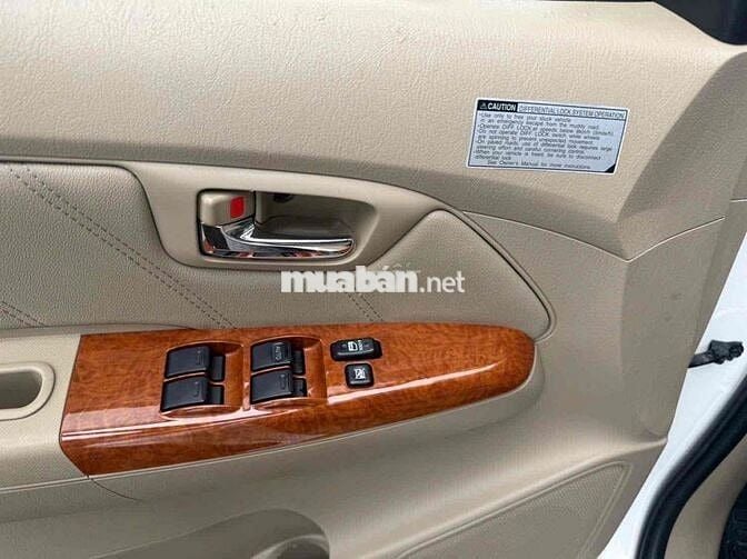 Toyota Fortuner trd 2 cầu 2011 2.7V - 43000 km